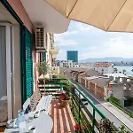 Апартаменты Spacious 3Br Seaview Apt Near Old Town & Beach Сплит