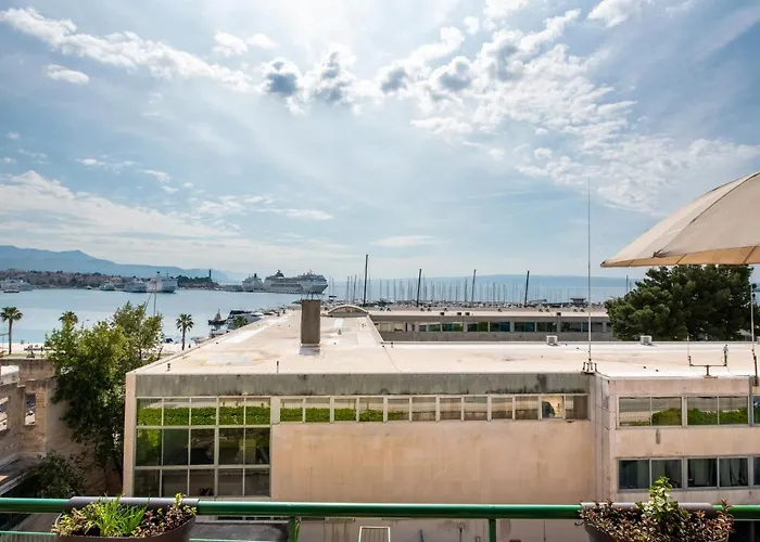 Appartement Airy Seafront 1920s