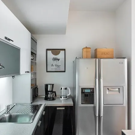 Airy Seafront 1920s * 스플리트