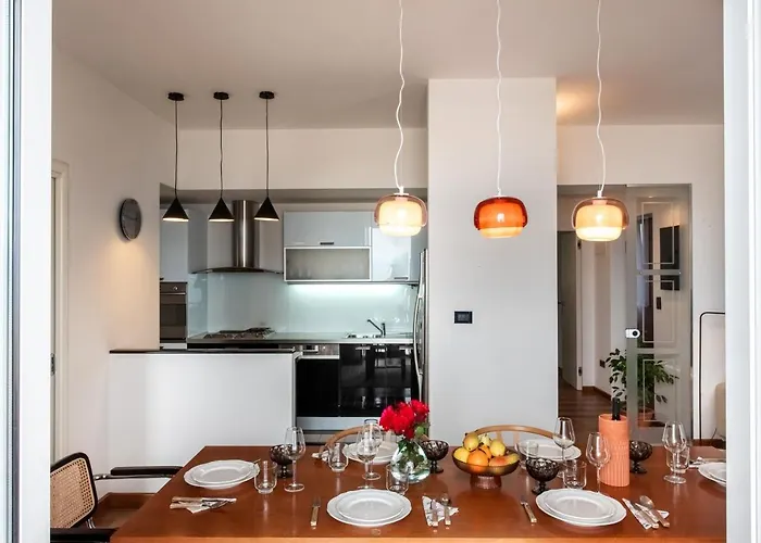 Airy Seafront 1920s Lejlighed