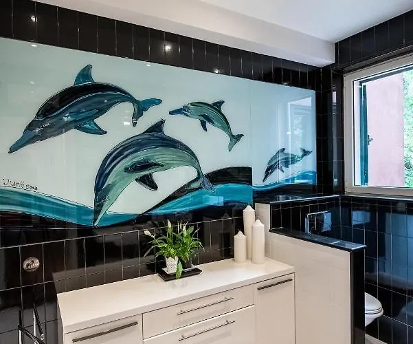 Airy Seafront 1920s Lejlighed Split